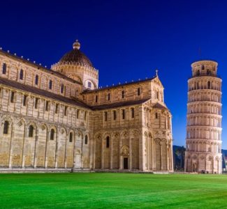 Foto Torre di Pisa: 850 anni dalla sua nascita