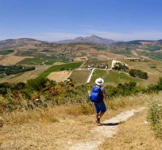 Foto Turismo lento, i Cammini in crescita in Italia
