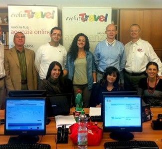 Foto Consulenti di viaggio online Evolution Travel: cos’hanno in comune queste persone?